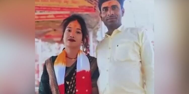 पति ने पढ़ाया, परीक्षा दिलाई… नौकरी लगी तो पत्नी प्रेमी संग फरार! बिहार की महिला कॉन्स्टेबल पर आरोप