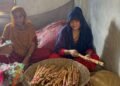कृष्ण की बांसुरी बना रही मुस्लिम महिलाएं…  80 परिवारों का पुश्तैनी हुनर सरकारी मदद से फिर हुआ मजबूत