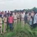 मां के बगल में सोया था 3 महीने का बच्चा, अचानक गायब हुआ… फिर गड्ढे में मिली लाश