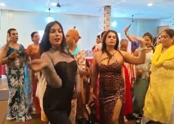 ढोल की थाप, सिर पर कजलियां और दिल में दुआ… रायसेन में किन्नरों ने निभाई 200 साल पुरानी परंपरा