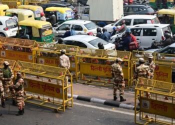 दिल्ली में आज इन रास्तों से बचें, शाम सात बजे तक रूट डायवर्जन