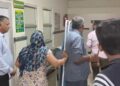 स्ट्रेचर पर बेटी की लाश थी… पर्दा हटा, देखते ही दहाड़ें मारकर बिलख पड़ी मां… स्कूल की बिल्डिंग से गिरकर हुई मौत
