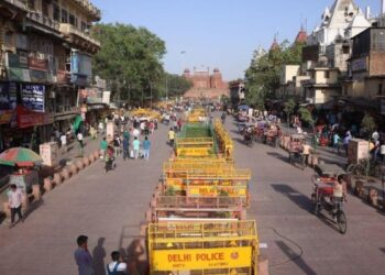 चांदनी चौक के कारोबार पर संकट? लोडिंग-अनलोडिंग प्रतिबंध के खिलाफ उपराज्यपाल को ज्ञापन देंगे 4 हजार व्यापारी