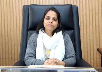 IAS का एक साल में चौथी बार ट्रांसफर, इस बार 50 दिन में ही तबादला… आईएएस नेहा का फूटा गुस्सा