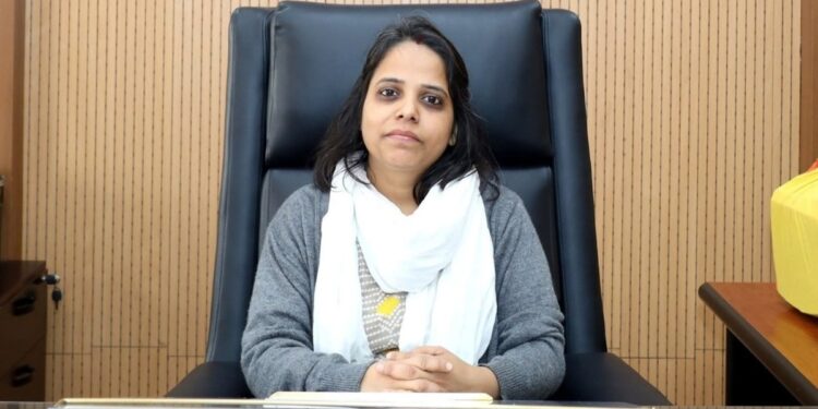 IAS का एक साल में चौथी बार ट्रांसफर, इस बार 50 दिन में ही तबादला… आईएएस नेहा का फूटा गुस्सा
