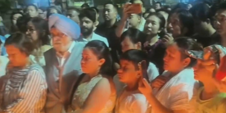 दिल्ली में मणिपुर के म्यूजिशियन की हत्या से उबाल, सड़कों पर निकाला कैंडल मार्च