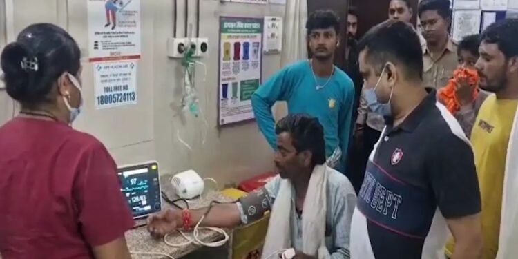 पानी साफ करने के लिए छोड़ी गई क्लोरीन गैस, लीक हो गई तो मचा हड़कंप… 6 से ज्यादा लोग पहुंचे अस्पताल