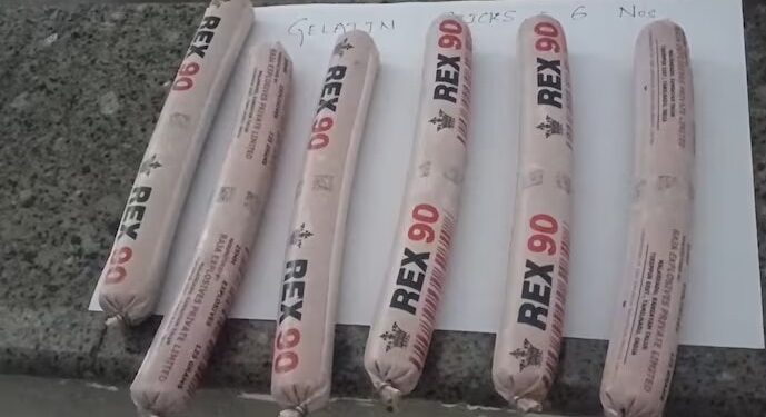 इंदौर: गोदाम की ग्रिल तोड़कर घुसे चोर, 300 किलो जिलेटिन स्टिक लेकर फरार, जांच के लिए SIT गठित