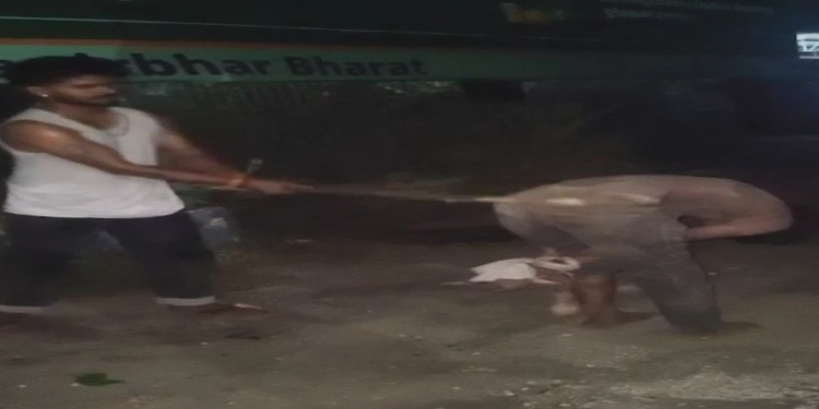 हाथ-पांव बांधे, मुर्गा बनाया… दिल्ली के युवक की पीट-पीटकर हत्या, आरोपियों ने परिजनों से 10 हजार रंगदारी भी मांगी