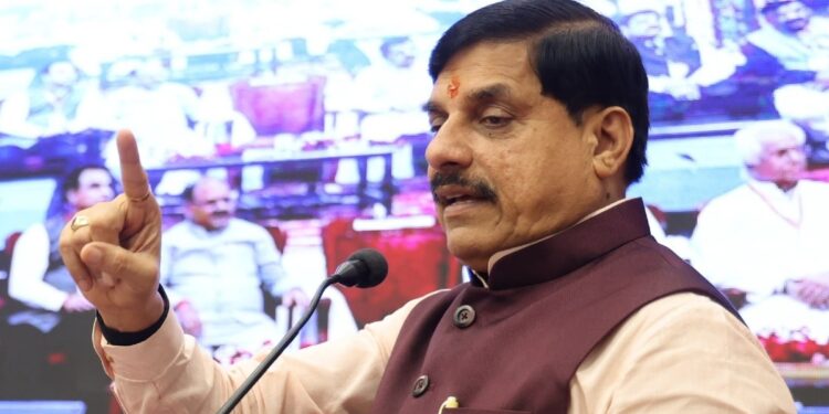 ‘वायनाड तक पहुंच गए, अगर बीच में समुद्र न होता तो अरब से चुनाव लड़ते’, MP के CM मोहन यादव का नेहरू-गांधी परिवार पर तंज