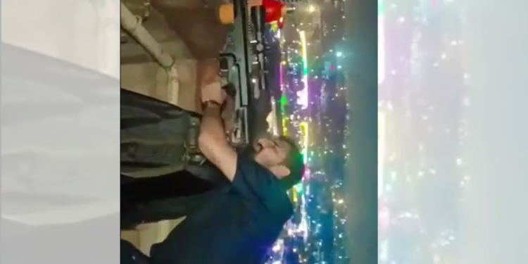 BRICS ड्यूटी के दौरान हथियारों संग रील वायरल, दिल्ली पुलिस कांस्टेबल सस्पेंड-VIDEO