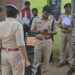 पत्नी और 3 बच्चों की हत्या कर घर के बाहर बैठा रहा शख्स, दमोह में दिल दहलाने वाली वारदात