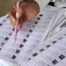 आपको भी मिला है EC का नोटिस? तो घबराएं नहीं, ऐसे कराएं ठीक
