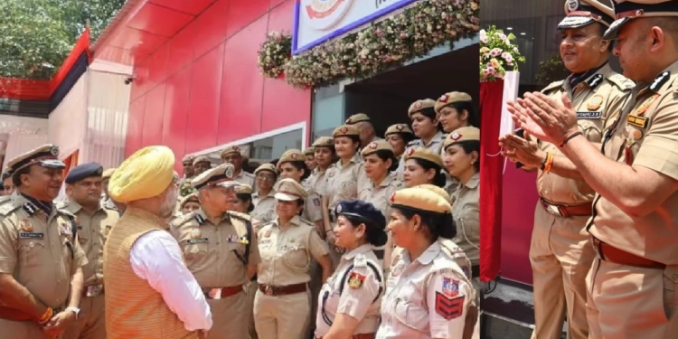 दिल्ली में महिला सुरक्षा का नया प्लान, बनेगी ‘पिंक फोर्स’, संवेदनशील इलाकों में होगी पेट्रोलिंग