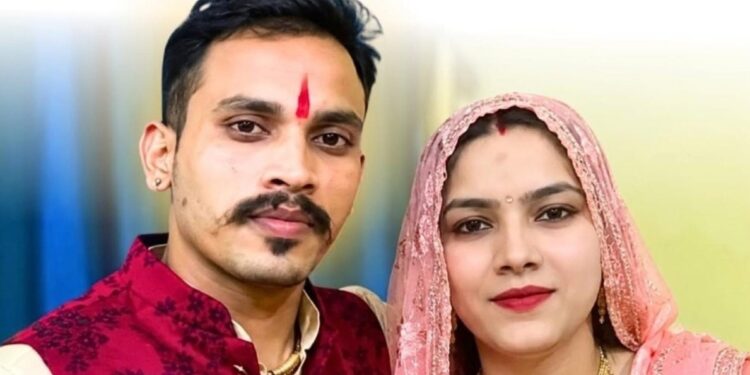 पटवारी ने अपने और पत्नी के नाम करा लीं गांव की 51 जमीनें! रास्ता, आंगन और सार्वजनिक बावड़ी भी नहीं छोड़ी