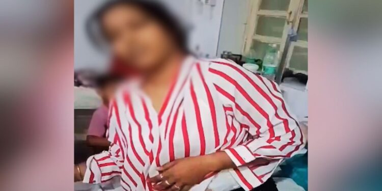 गर्लफ्रेंड ने बात करना बंद कर दिया था… बॉयफ्रेंड को ब्रेकअप मंजूर नहीं था, गुस्से में चाकू से कर दिया अटैक