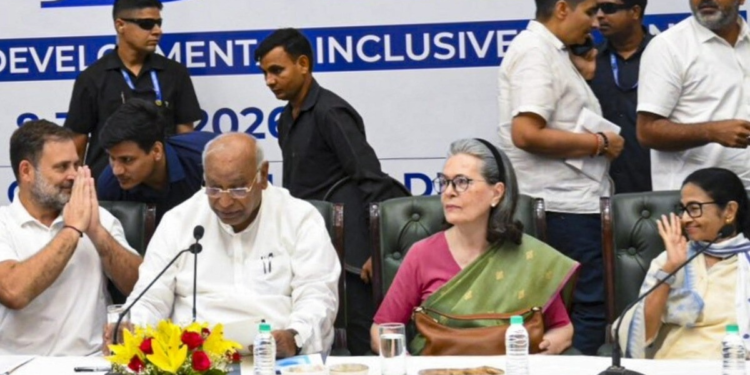 CEC ज्ञानेश कुमार पर आर-पार के मूड में विपक्ष, इस तारीख को होगी ‘इंडिया’ ब्लॉक की अहम बैठक