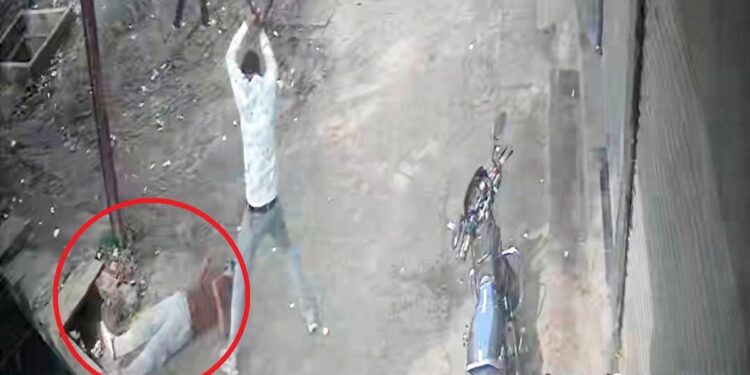 16 सेकंड में लोहे के पाइप से सिर पर 14 वार… लोगों ने रोका, फिर भी नहीं रुका, MP में दिनदहाड़े युवक की हत्या