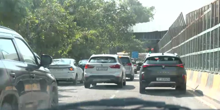 2 दिन में ही बारापुला फेज-3 पर ट्रैफिक से बवाल, पूरे कॉरिडोर के डिजाइन पर उठे सवाल