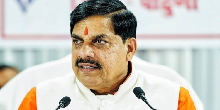 ‘अल्पसंख्यक वोट बैंक खोने का डर, नहीं की पायलट स्मित मछार की तारीफ’, CM मोहन यादव ने सुनाई कांग्रेस को खरी-खोटी