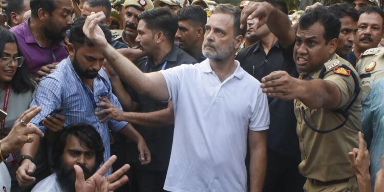 ‘कार्यकर्ताओं को बचा रहे थे’, महिला पुलिस से धक्का-मुक्की के आरोपों पर बोले इमरान मसूद