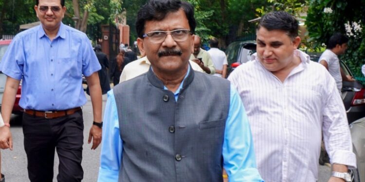 राष्ट्रपति संग इंडिया ब्लॉक की बैठक में नहीं शामिल होंगे शिवसेना (यूबीटी) नेता, खरगे को पत्र लिख बताई वजह