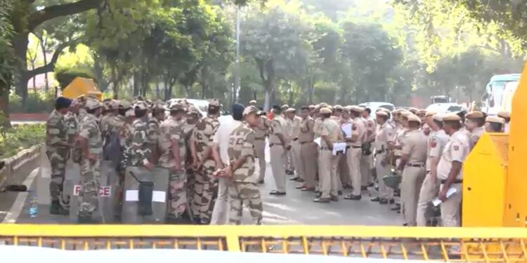 दिल्ली में CJP प्रोटेस्ट से पहले पुलिस का सख्त प्लान, 12 डिटेंशन सेंटर तैयार, उकसावे में नहीं आएंगे जवान