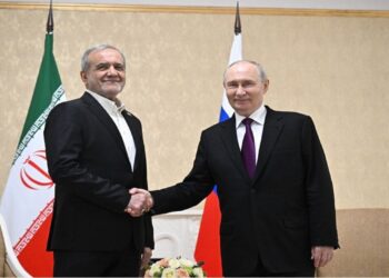 US हमलों के बावजूद बातचीत नहीं छोड़ेगा Iran, बैठक में Vladimir Putin ने बढ़ाया हाथ