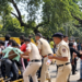 दिल्ली के कनॉट प्लेस में मारपीट का वीडियो वायरल, पुलिस ने स्वतः संज्ञान लेकर 4 लोगों को पकड़ा