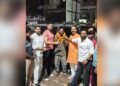 ‘जिसे लड़की बताया वो लड़का था…’ CJP वालों से मारपीट में जेल से छूटे रविंदर गोविंदा का फूल-मालाओं से स्वागत
