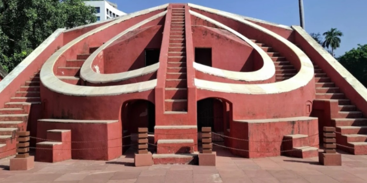 दिल्ली में प्रोटेस्ट साइट की लिस्ट से हटा जंतर-मंतर, अब रामलीला मैदान पर अटका पेच!
